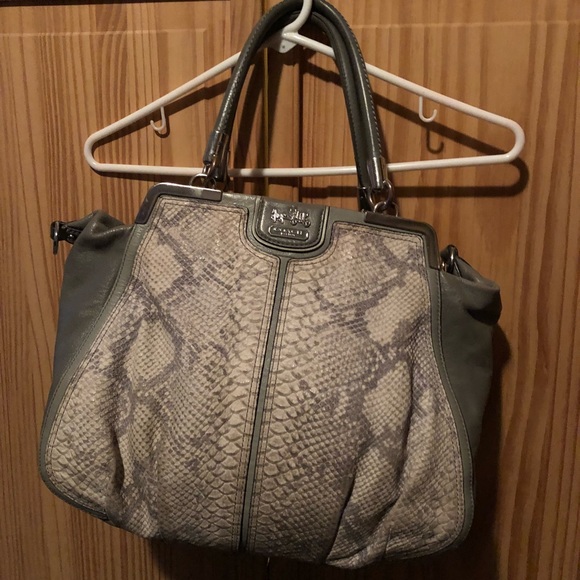 High end Coach purse - Picture 1 of 1
